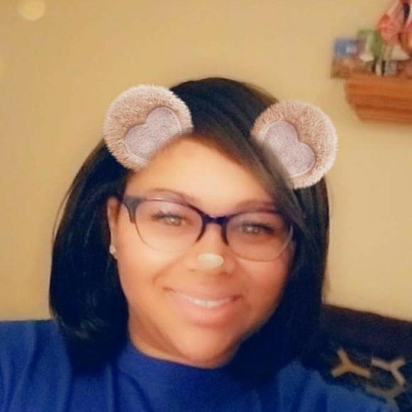 Meet your Posher, Miesha & Stan - Picture 4 of 7